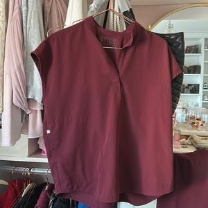 Figs scrubs small set maroon